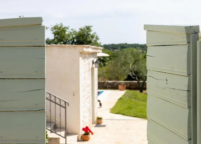 Jerolim بيت للعطل